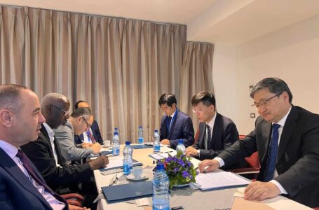 محادثات ليبيـة صينية حول تعزيز التعاون الدبلوماسي وانتقال السفارة الصينية إلى طرابلس