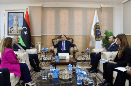 “الحويج” يسلم السفير التركي مشروع مذكرة تفاهم بشأن انسياب السلع بين ليبيا وتركيا