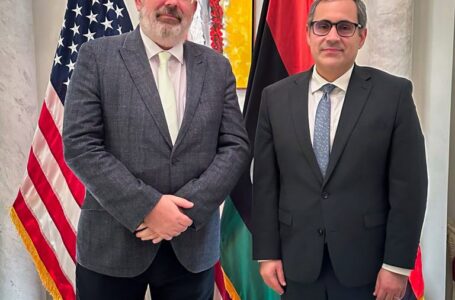 القائم بأعمال السفارة الأمريكية يناقش مع السفير البريطاني دعوة باتيلي الأطراف الليبيـة بالجلوس لطاولة حوار جديد