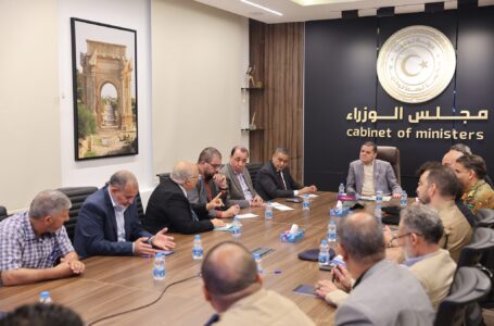 الدبيبة يبحث مع عمداء بلديات الساحل الغربي ورئيس الأركان العامة الأوضاع الأمنية والخدمية بالمنطقة